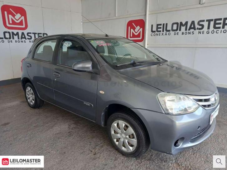 TOYOTA ETIOS HB XS 15/16